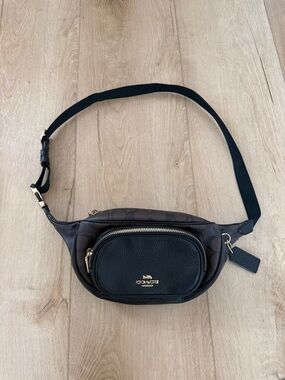 Coach Court Belt Bag. Like new condition.